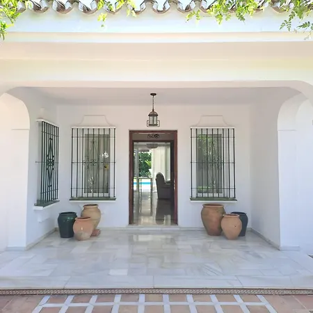 Noctua Pool And 013 빌라