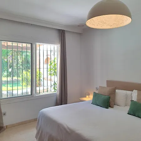 Noctua Pool&beach 013 * Estepona