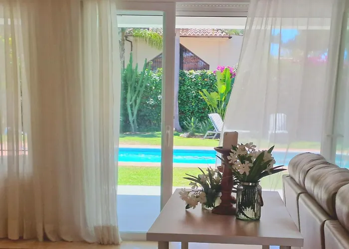 Noctua Pool And 013 * Estepona