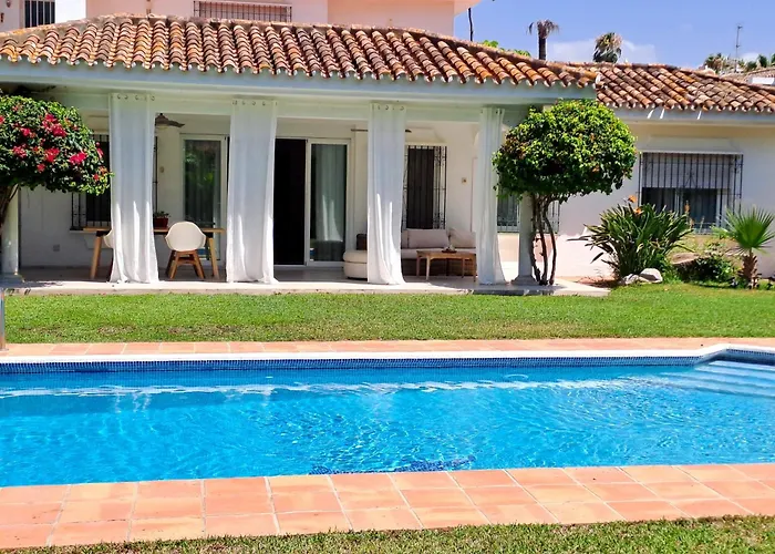 Villa Noctua Pool And 013