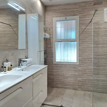 Noctua Pool And 013 Villa Estepona