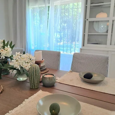 Noctua Pool And 013 Estepona