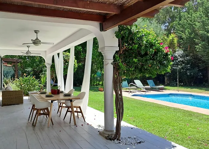 Noctua Pool And 013 * Estepona