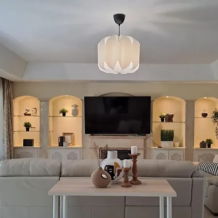 Noctua Pool And 013 *