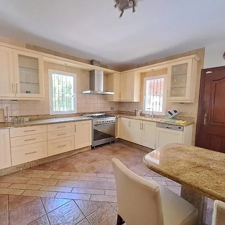 Villa Noctua Pool And 013